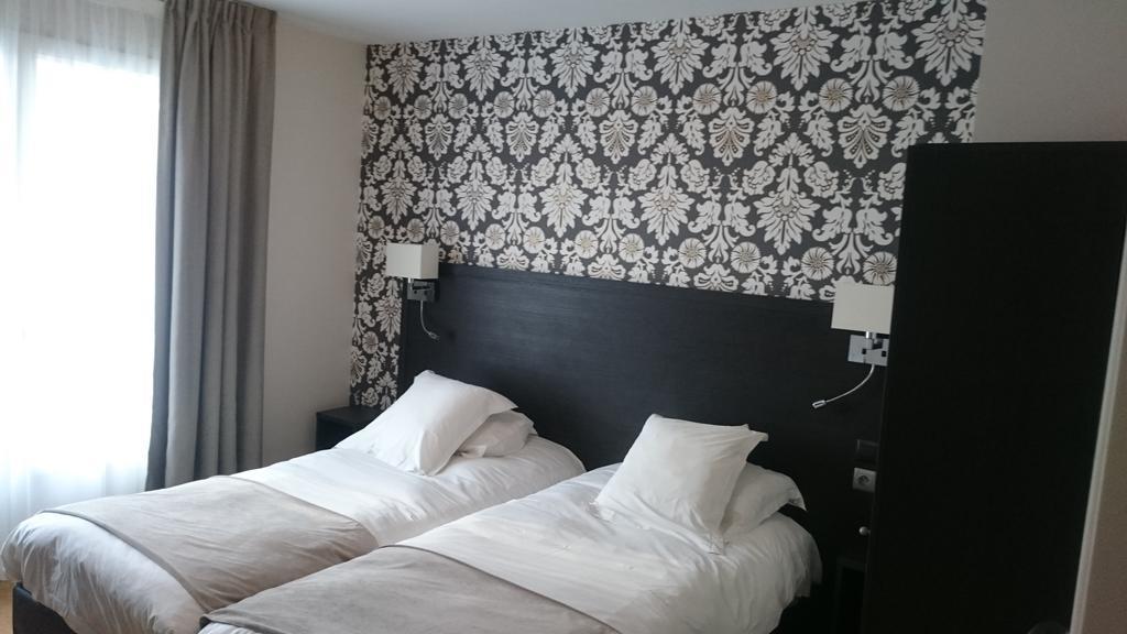 Hotel De La Plage Динард Екстериор снимка